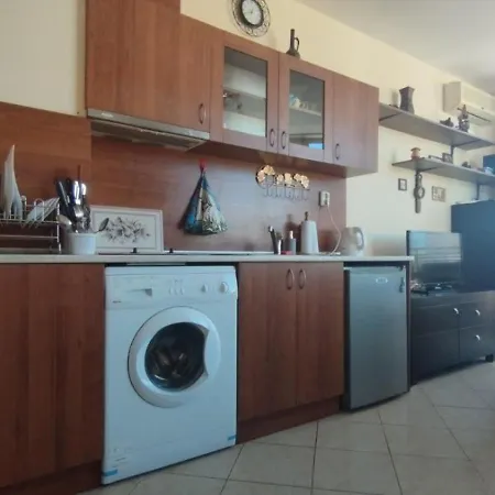 с одной спальней Carolina Slantchev Briag