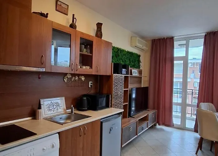 Apartament с одной спальней Carolina